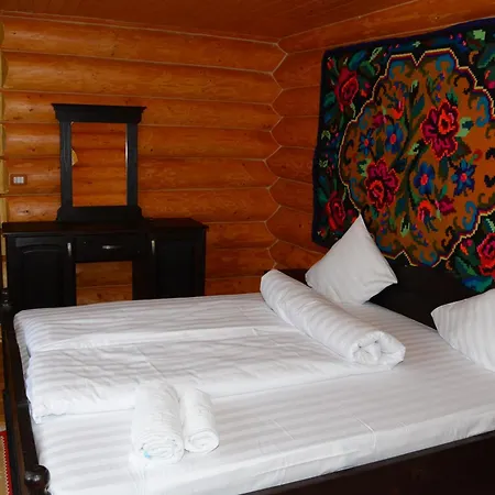 Acasa La Bunicu Lodge *