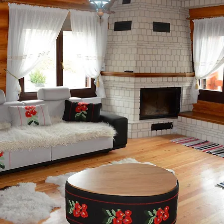 Acasa La Bunicu Lodge